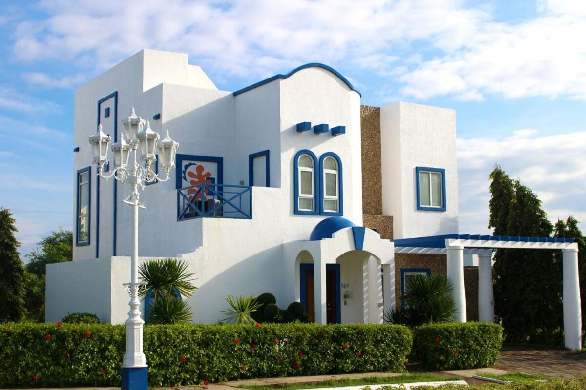 Thunderbird Resorts - Poro Point San Fernando City  Eksteriør bilde